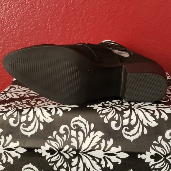 New Black Booties - Picture 2 of 4